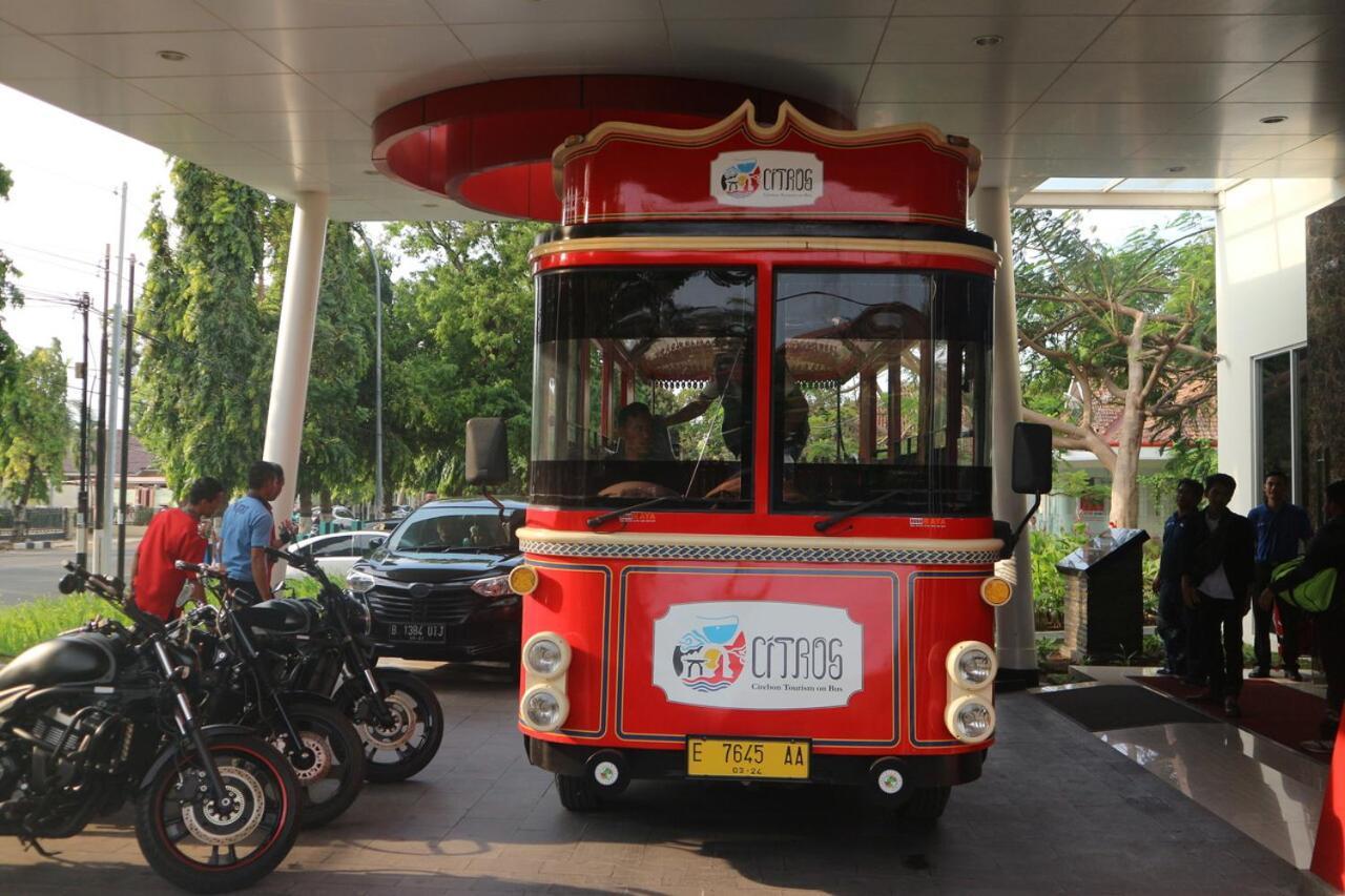 Metland Hotel Cirebon Kültér fotó