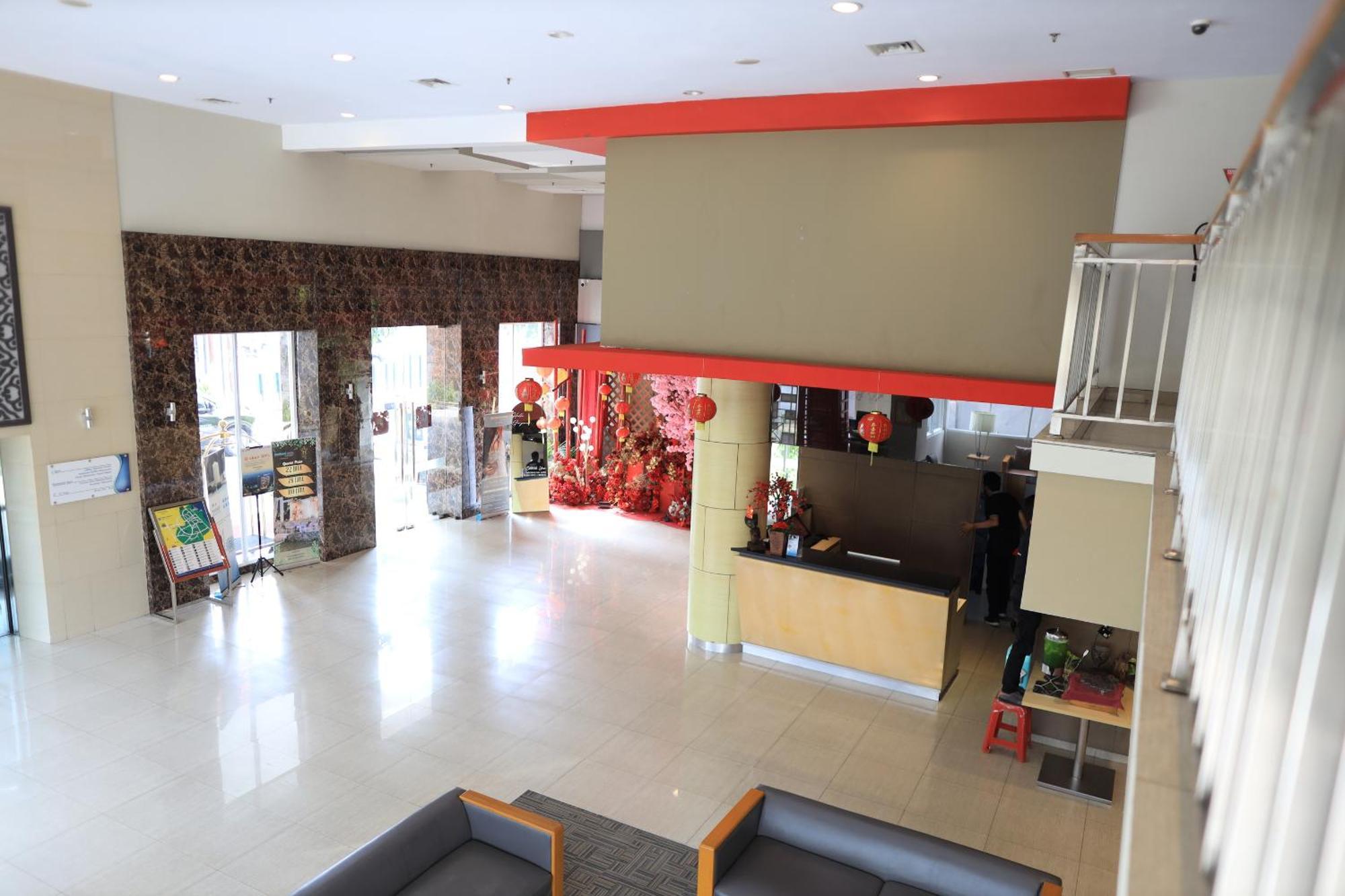 Metland Hotel Cirebon Kültér fotó
