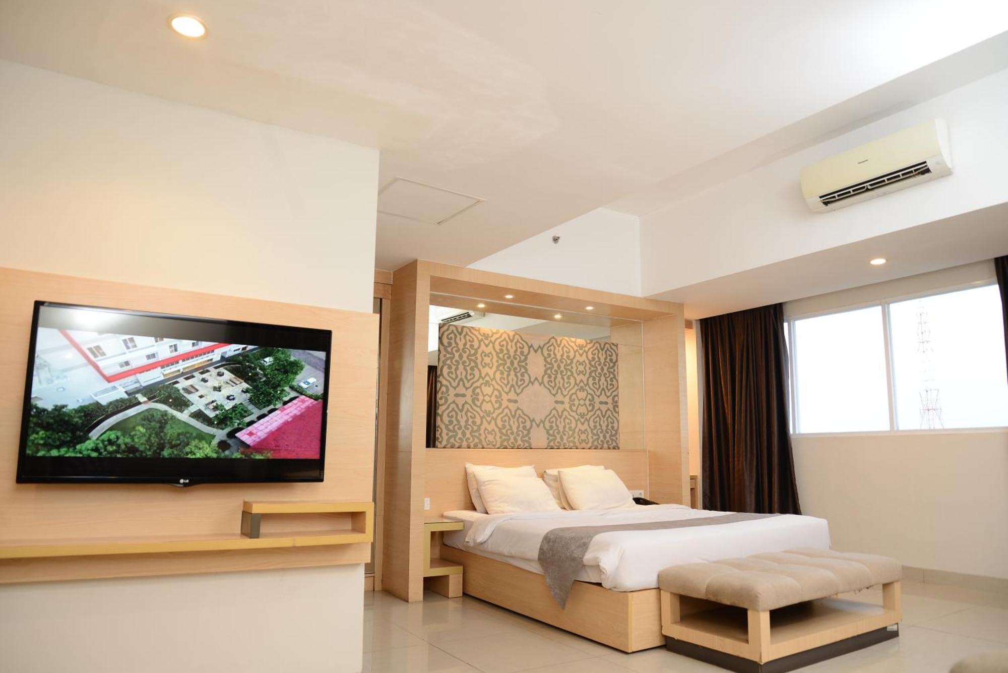 Metland Hotel Cirebon Kültér fotó