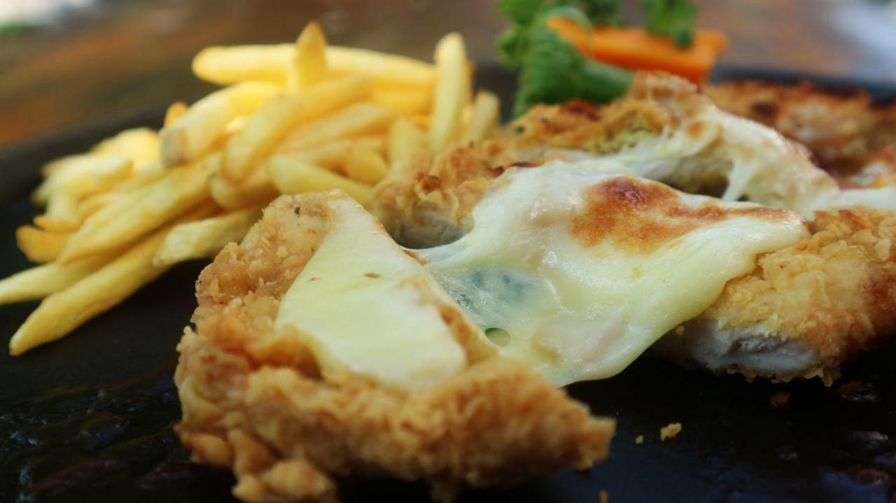 Metland Hotel Cirebon Kültér fotó